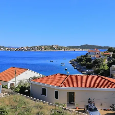 Ostricka Luka 17086c Apartamento